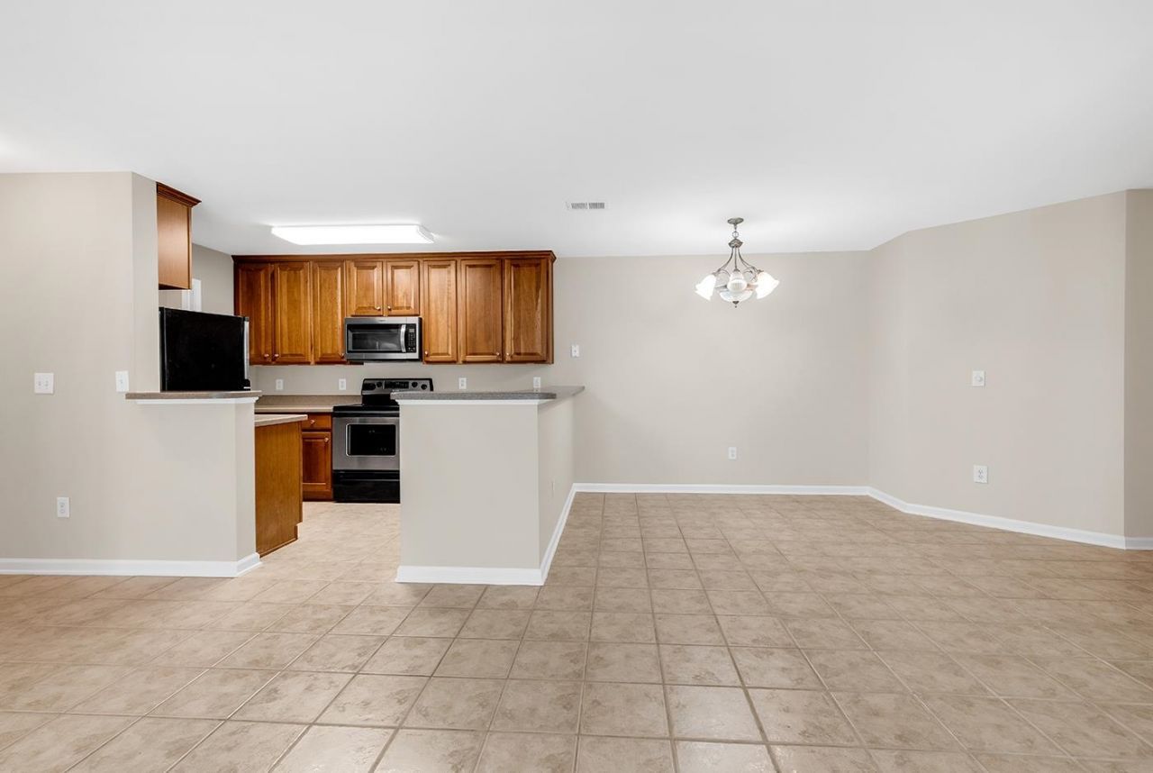 4440 Lady Banks Ln. Photo 9