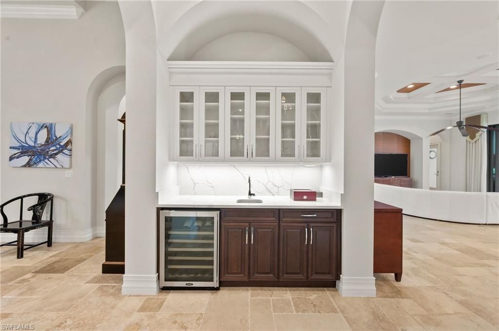 6068 Sunnyslope Dr, Naples, FL 34119 Photo