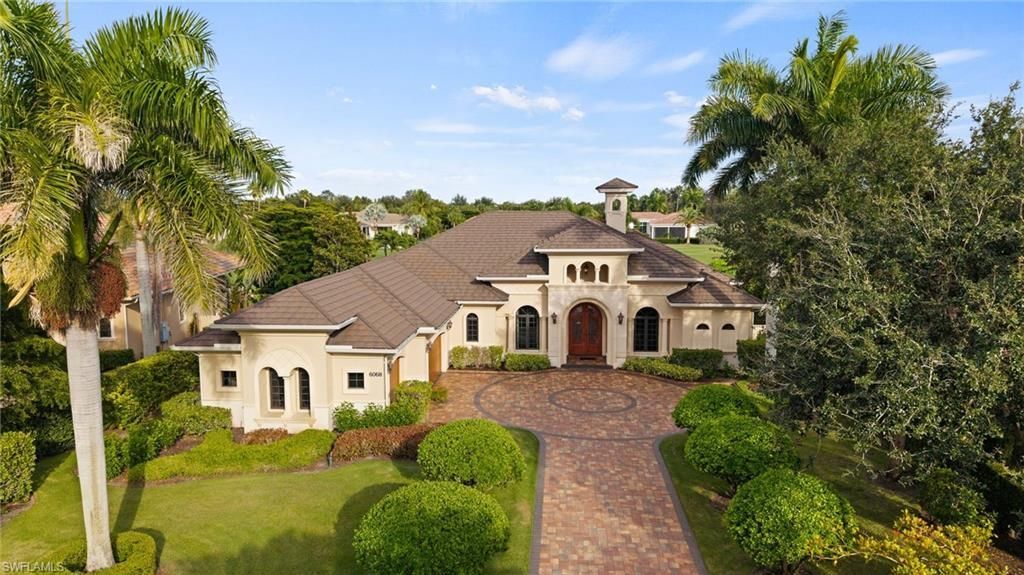 6068 Sunnyslope Dr, Naples, FL 34119 Photo