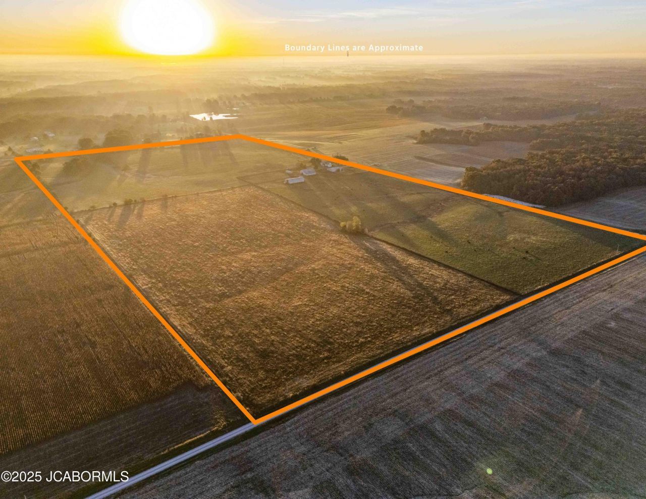 3605 COUNTY RD 230 Fulton, MO 