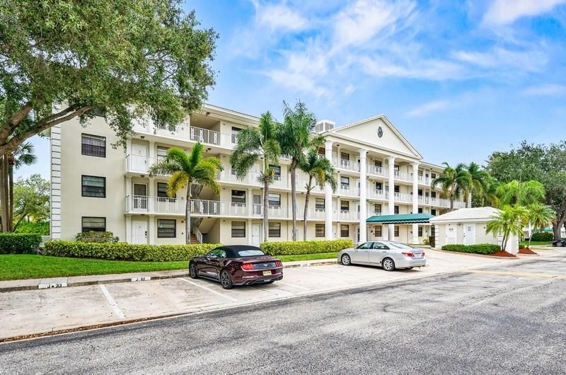 6109 Balboa Circle, Unit 304, Boca Raton, FL 33433 Photo