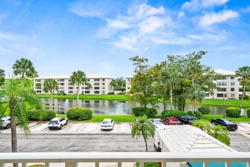 6109 Balboa Circle, Unit 304, Boca Raton, FL 33433 Photo