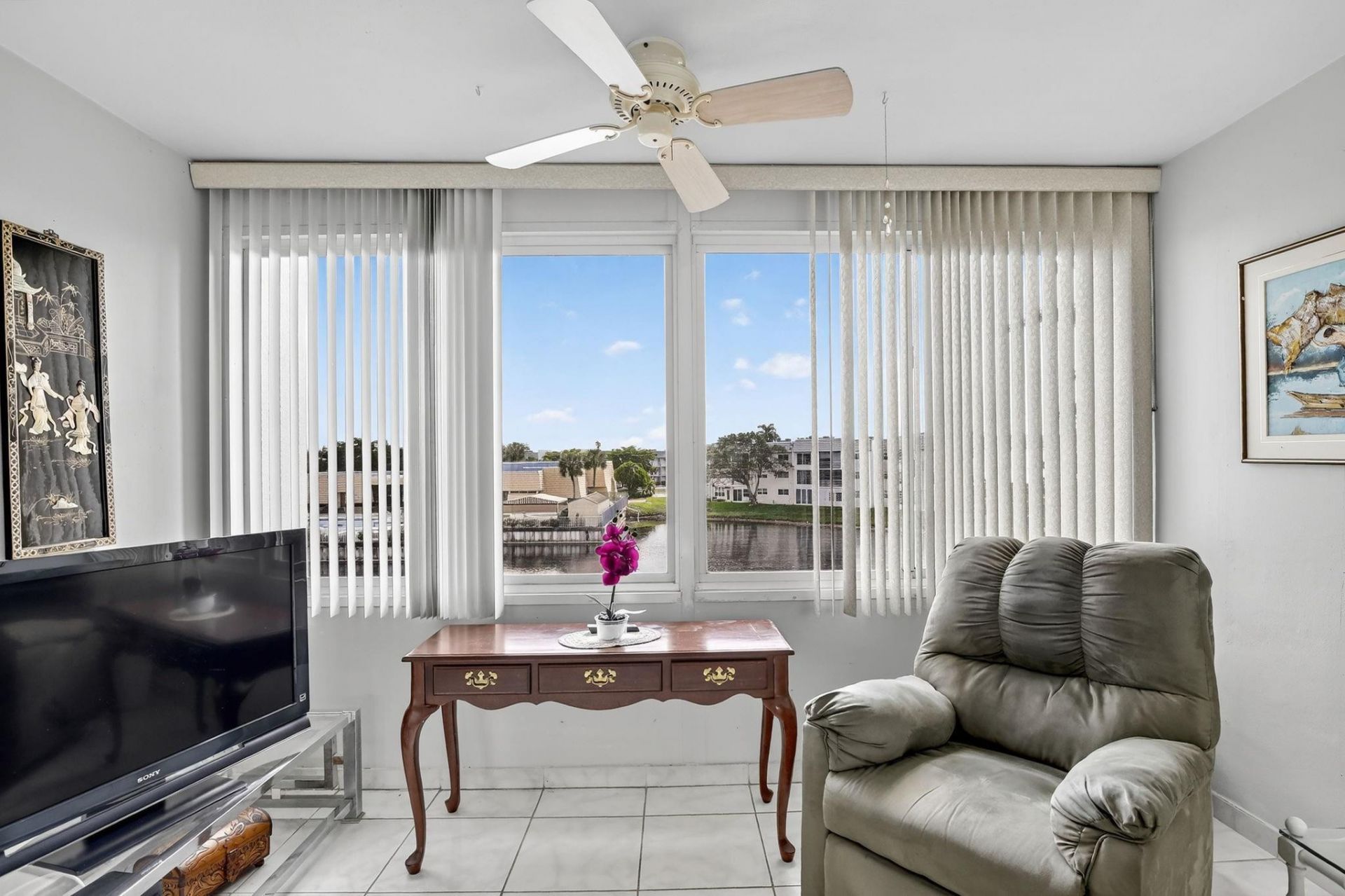 8130 Sunrise Lakes Boulevard, Unit 309, Sunrise, FL 33322 Photo