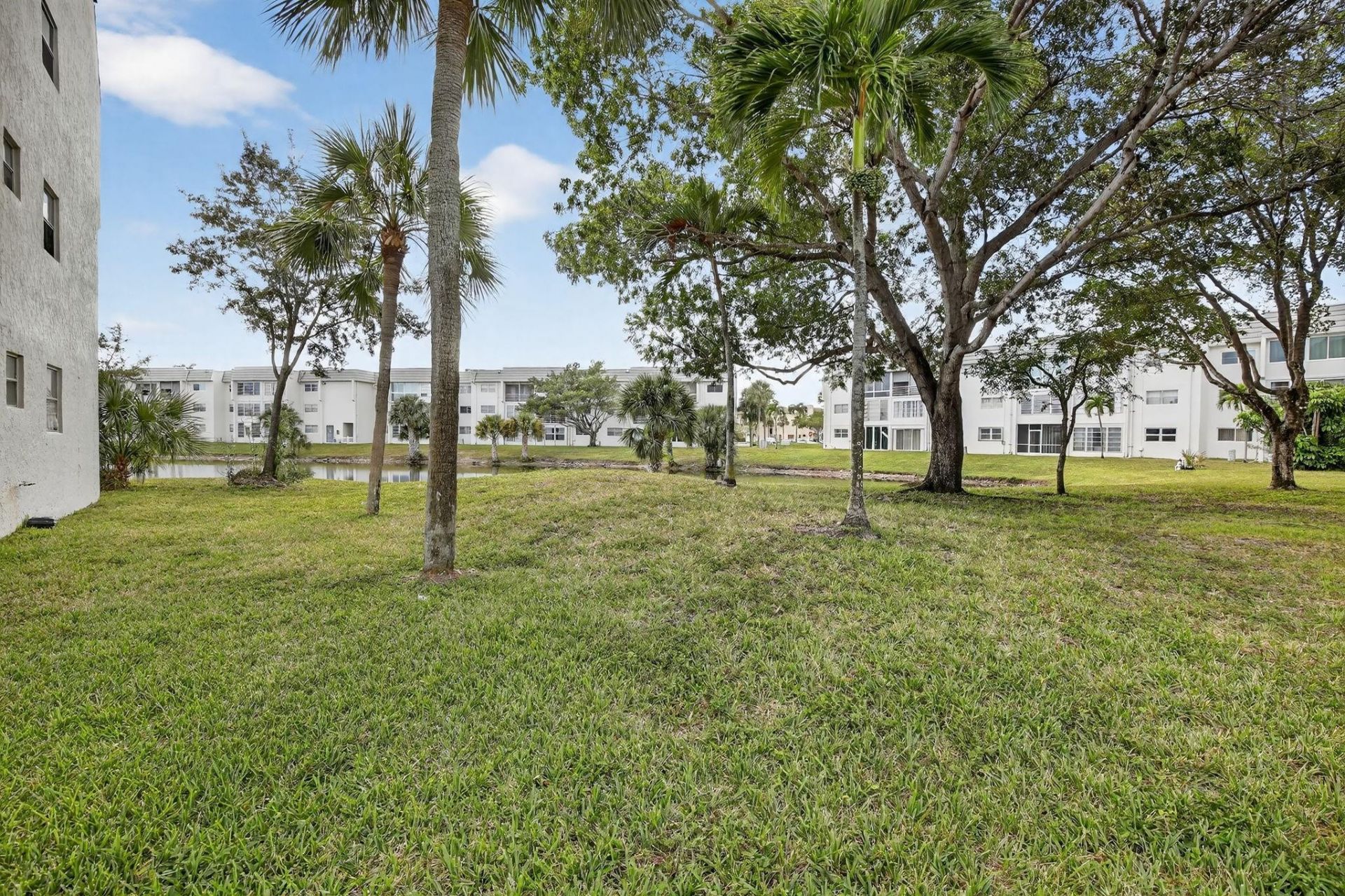 8130 Sunrise Lakes Boulevard, Unit 309, Sunrise, FL 33322 Photo