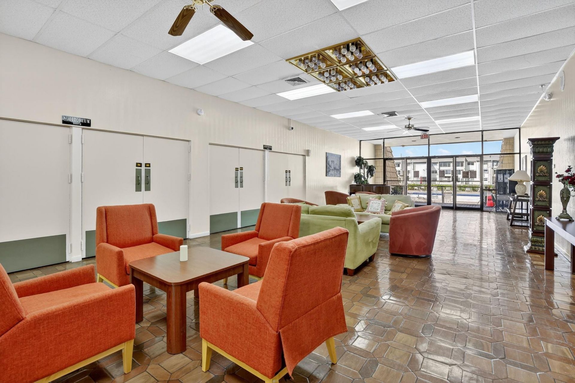 8130 Sunrise Lakes Boulevard, Unit 309, Sunrise, FL 33322 Photo