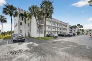 8130 Sunrise Lakes Boulevard, Unit 309, Sunrise, FL 33322 Photo