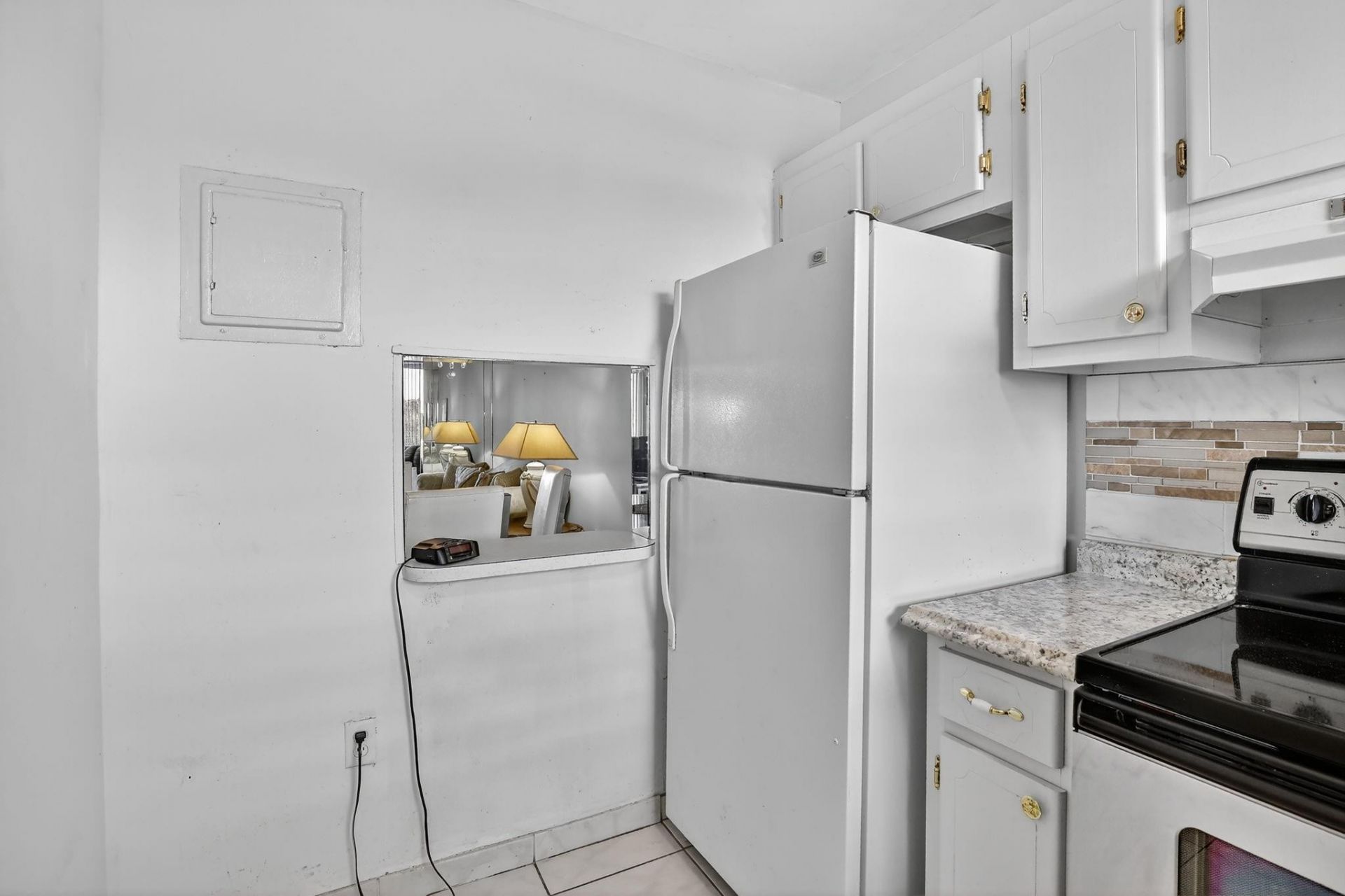 8130 Sunrise Lakes Boulevard, Unit 309, Sunrise, FL 33322 Photo