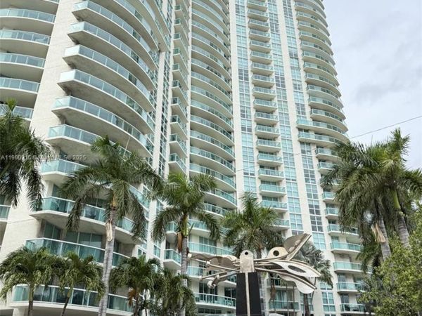 347 N New River Dr E, Unit 907, Fort Lauderdale, FL 33301