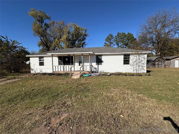 805 E Tejon Avenue, Bristow, OK 74010