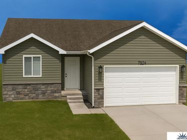 7924 N 94th Street , Omaha, NE 68122