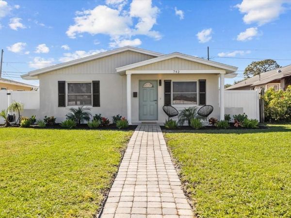 742 91ST AVENUE N, ST PETERSBURG, FL 33702