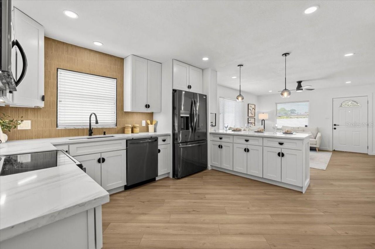 742 91st Avenue N, Saint Petersburg, FL 33702 Photo