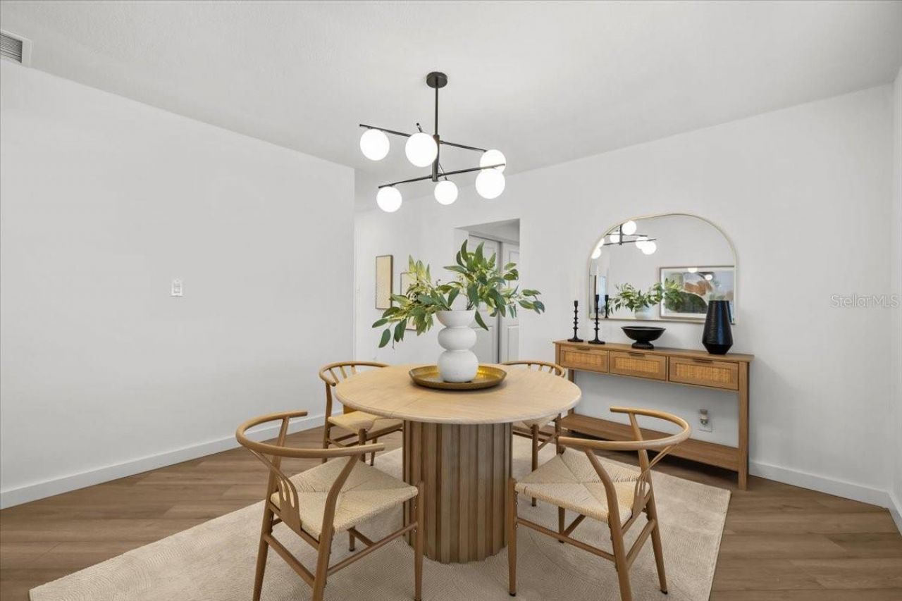 742 91st Avenue N, Saint Petersburg, FL 33702 Photo