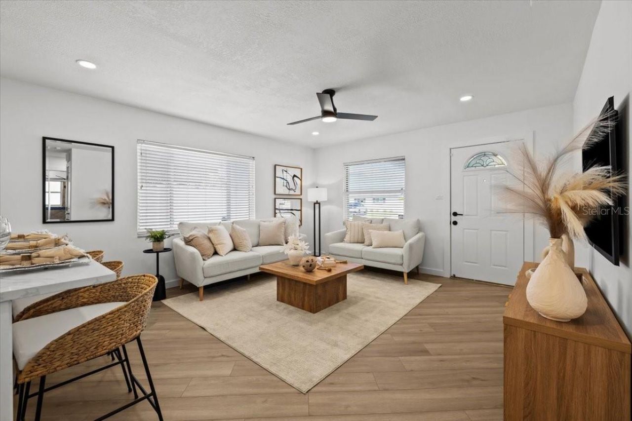 742 91st Avenue N, Saint Petersburg, FL 33702 Photo