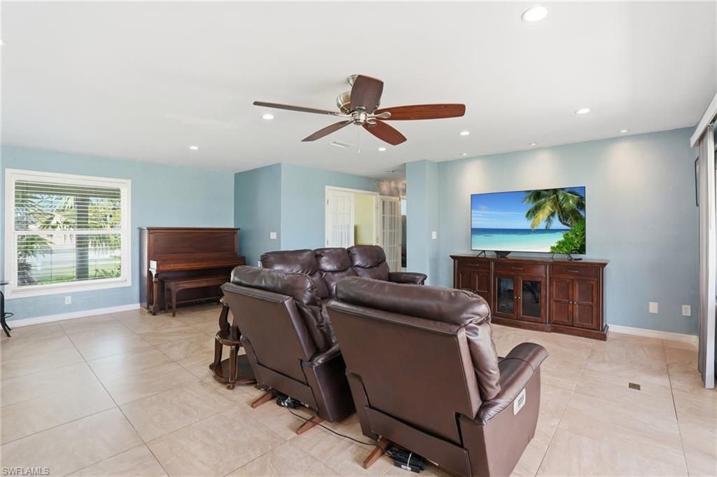 5229 Pelican Blvd, Cape Coral, FL 33914 Photo