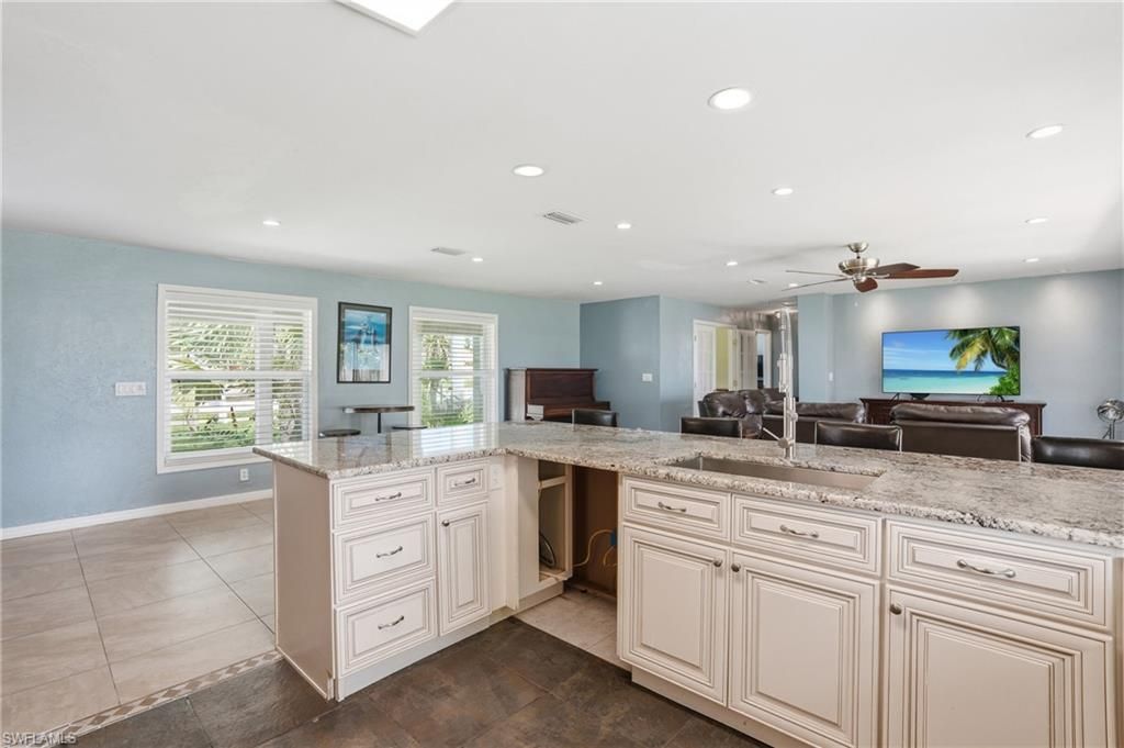 5229 Pelican Blvd, Cape Coral, FL 33914 Photo