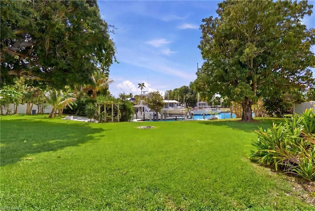 5229 Pelican Blvd, Cape Coral, FL 33914 Photo