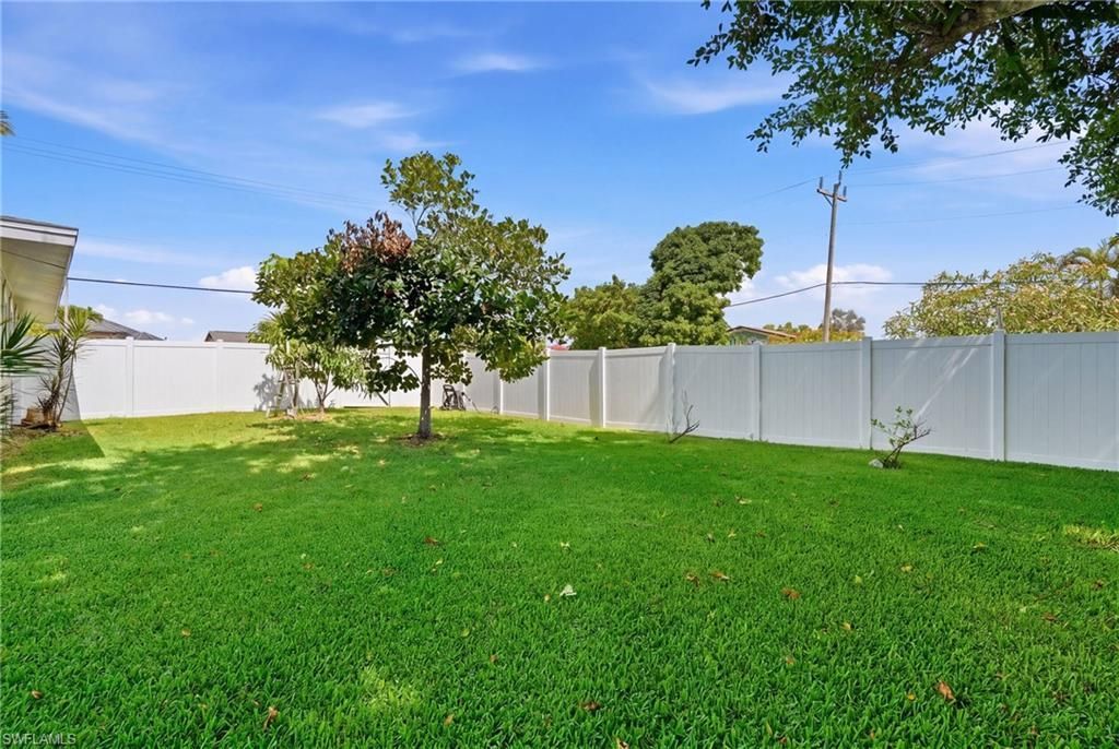 5229 Pelican Blvd, Cape Coral, FL 33914 Photo