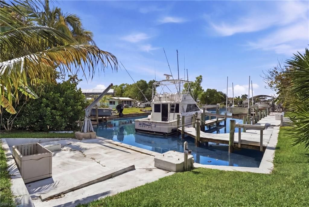 5229 Pelican Blvd, Cape Coral, FL 33914 Photo