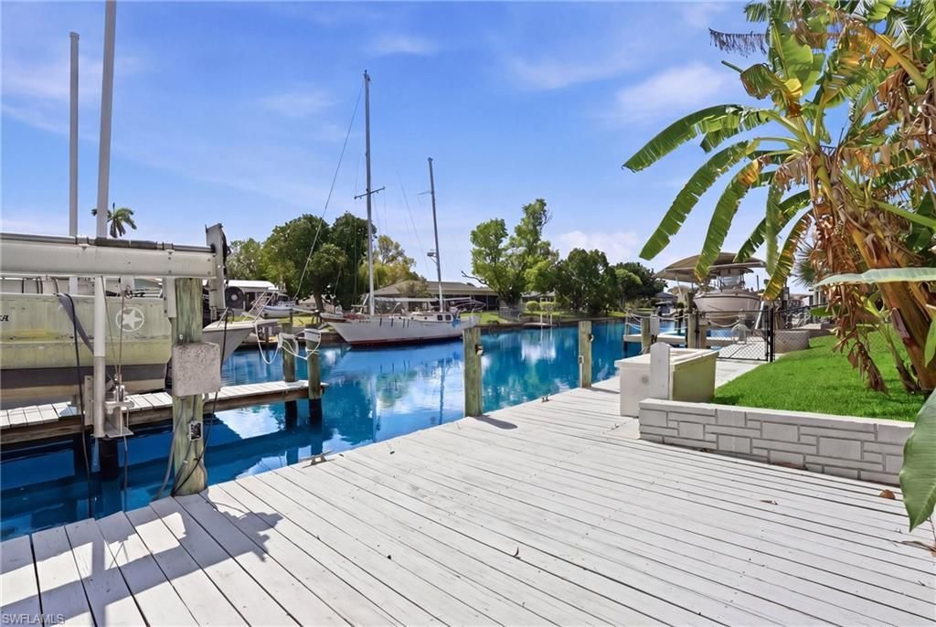 5229 Pelican Blvd, Cape Coral, FL 33914 Photo