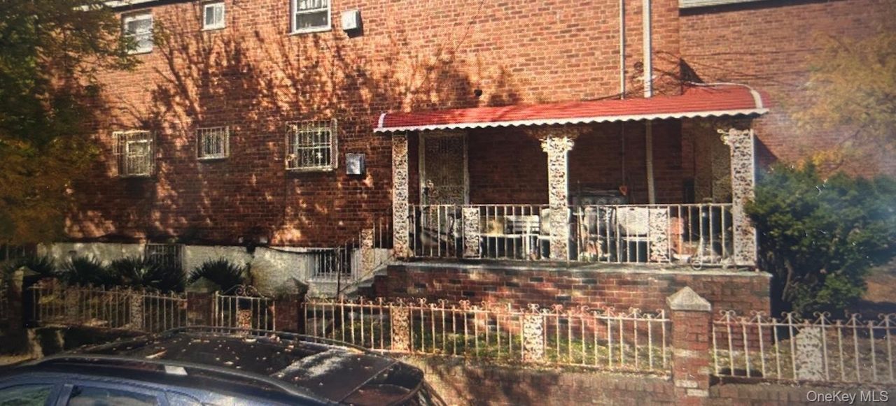 224-20 141st Avenue, Jamaica, NY 11413 Main Photo