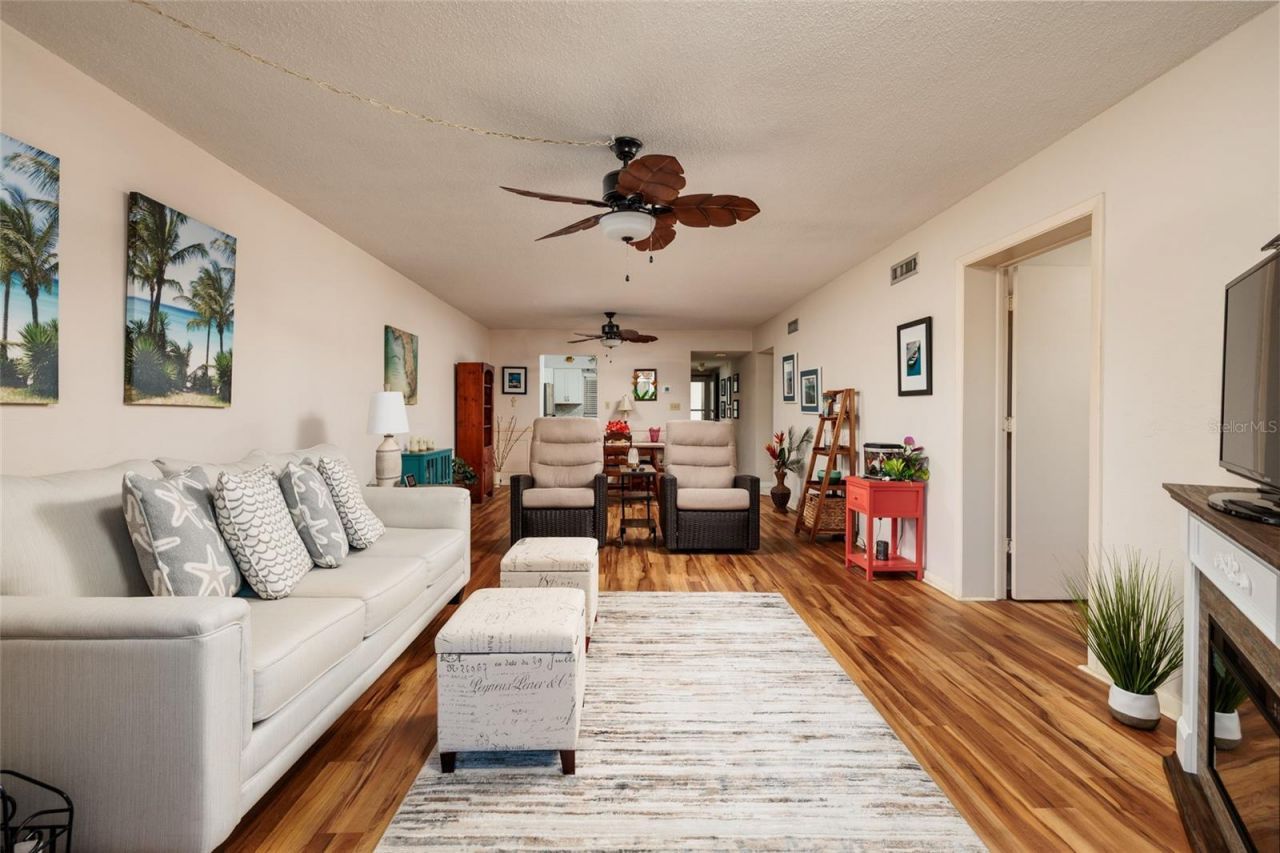 3789 46th Avenue S, Unit 101, Saint Petersburg, FL 33711 Photo