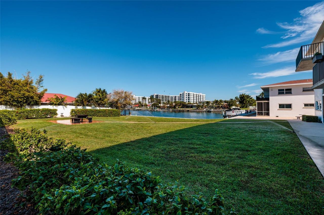 3789 46th Avenue S, Unit 101, Saint Petersburg, FL 33711 Photo