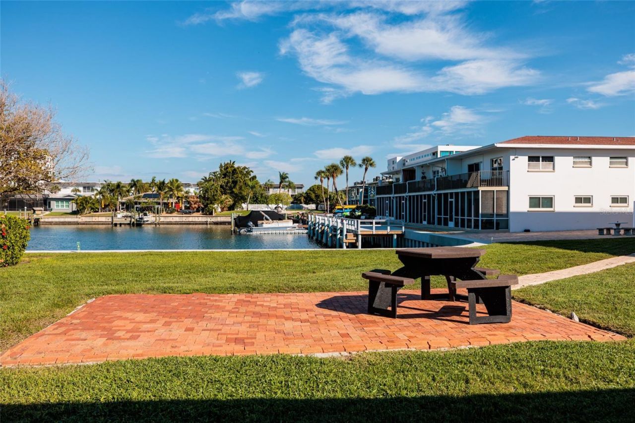 3789 46th Avenue S, Unit 101, Saint Petersburg, FL 33711 Photo