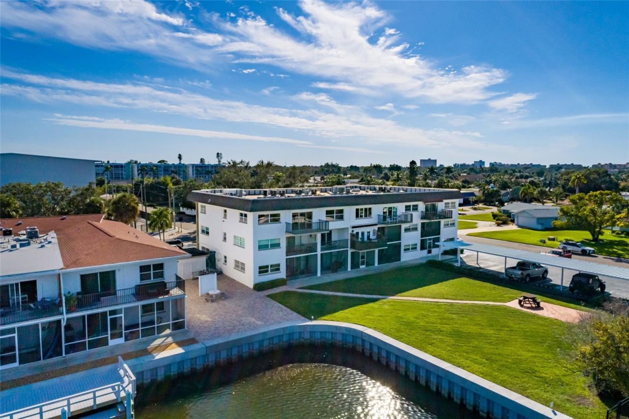 3789 46th Avenue S, Unit 101, Saint Petersburg, FL 33711 Photo