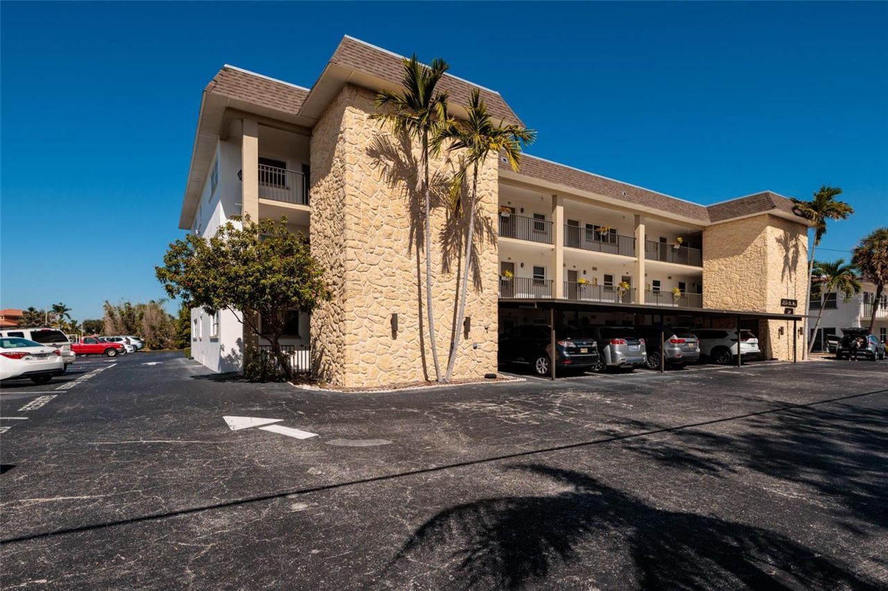 3789 46th Avenue S, Unit 101, Saint Petersburg, FL 33711 Photo