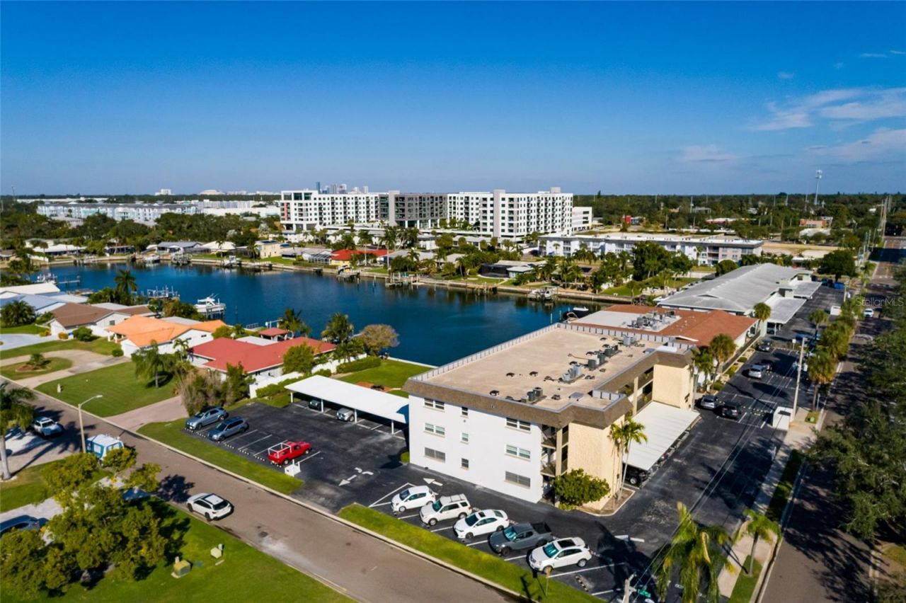 3789 46th Avenue S, Unit 101, Saint Petersburg, FL 33711 Photo