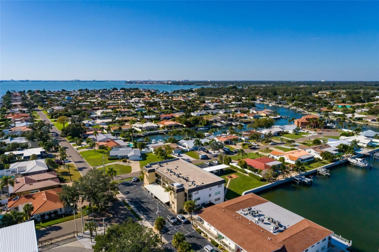 3789 46th Avenue S, Unit 101, Saint Petersburg, FL 33711 Photo