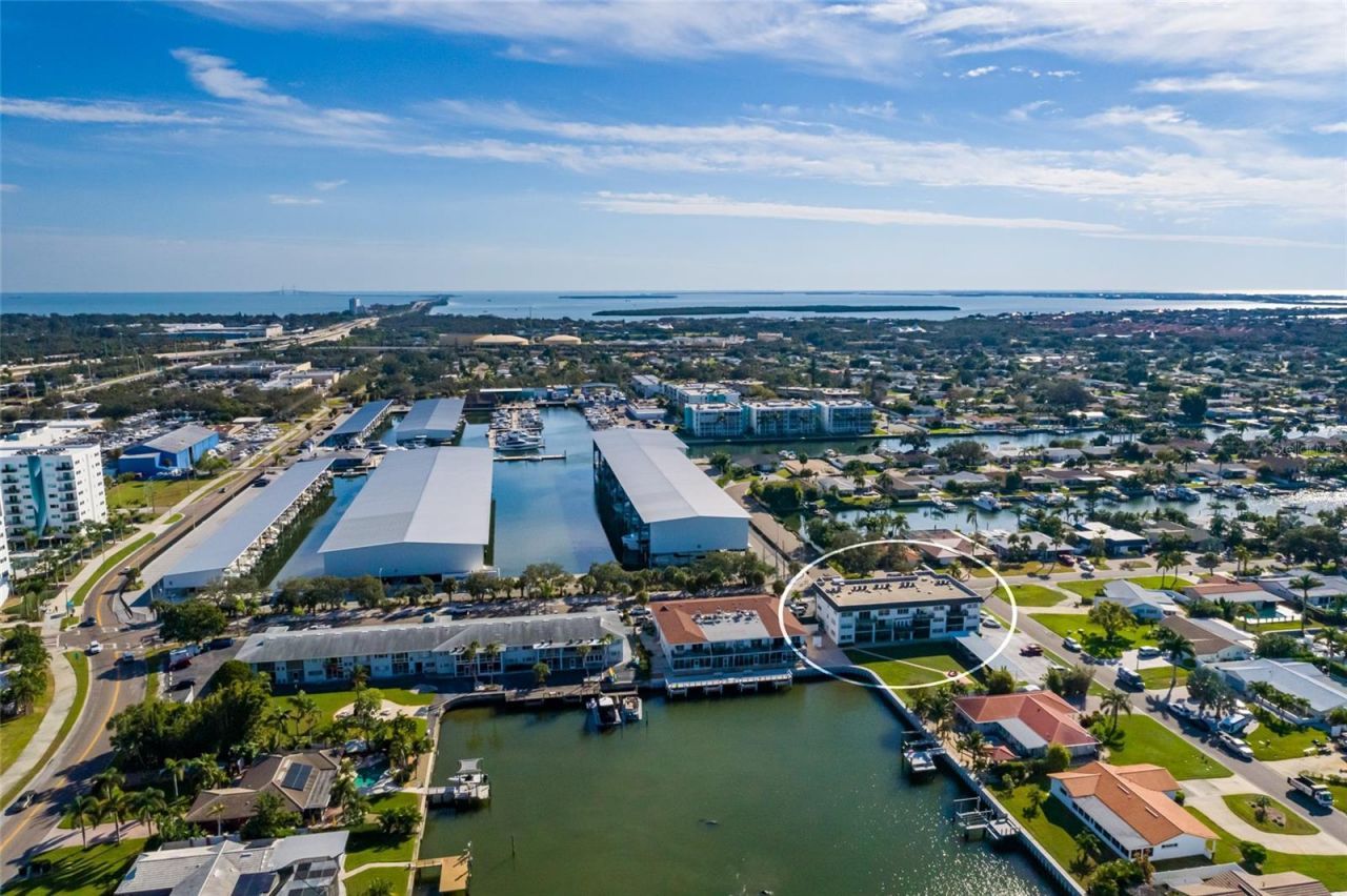 3789 46th Avenue S, Unit 101, Saint Petersburg, FL 33711 Photo