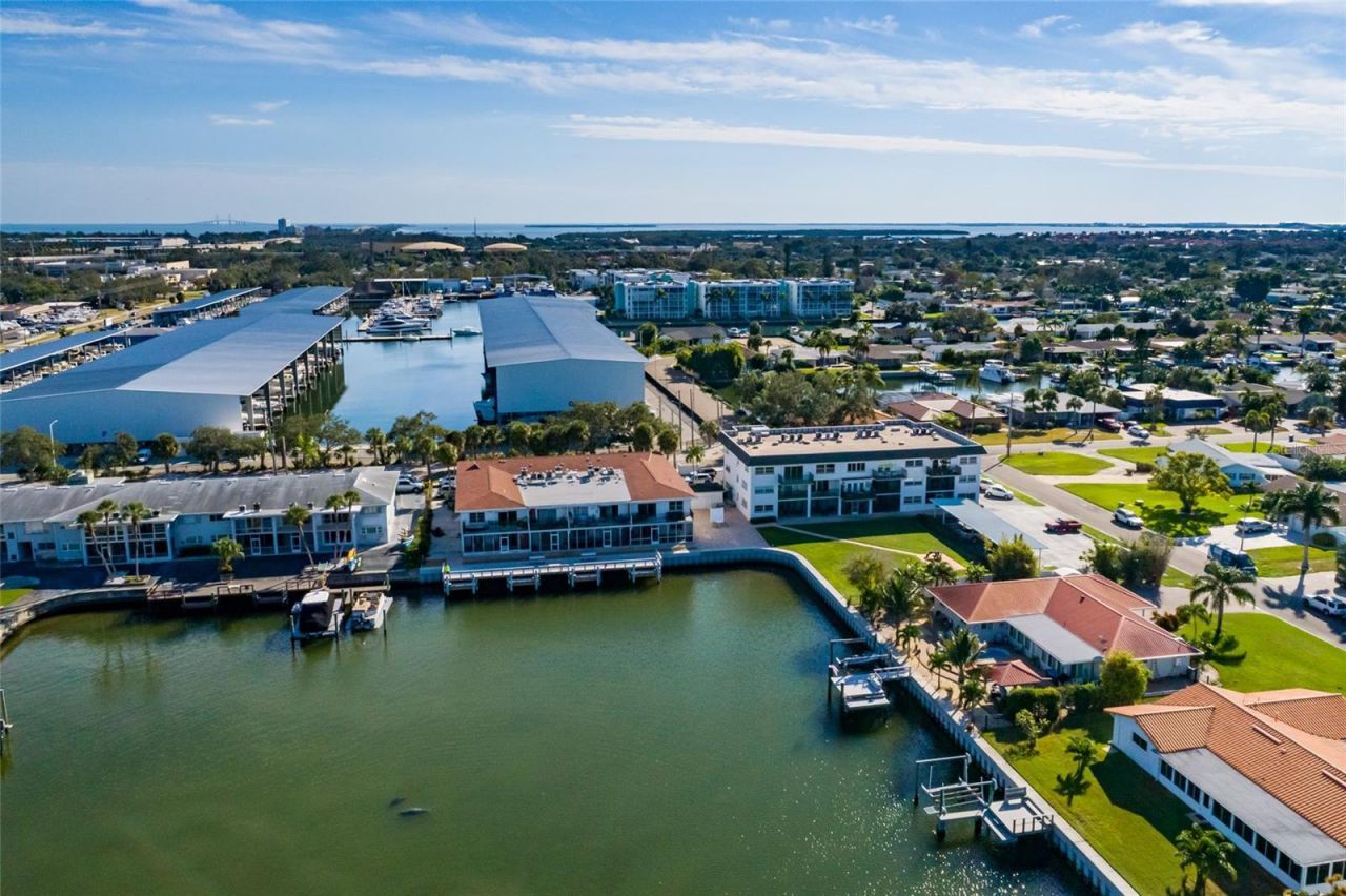 3789 46th Avenue S, Unit 101, Saint Petersburg, FL 33711 Photo