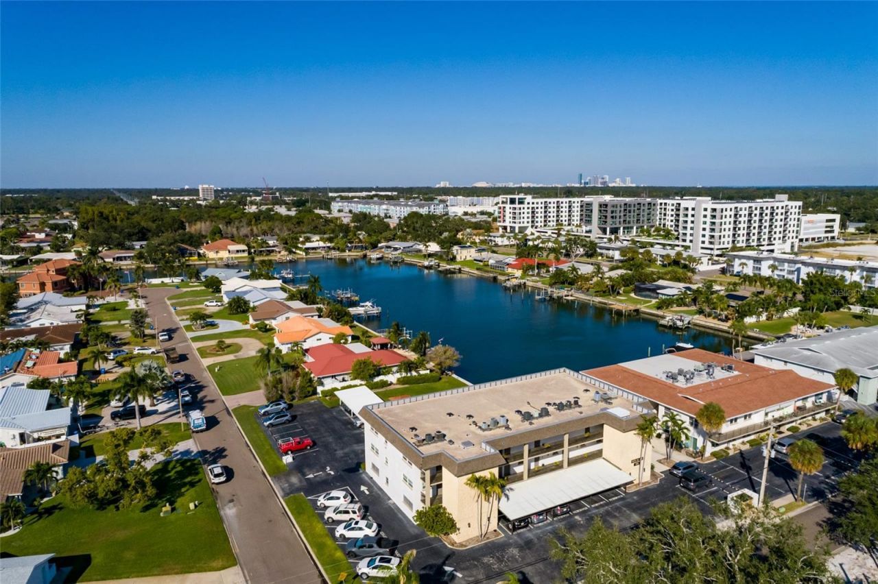 3789 46th Avenue S, Unit 101, Saint Petersburg, FL 33711 Photo