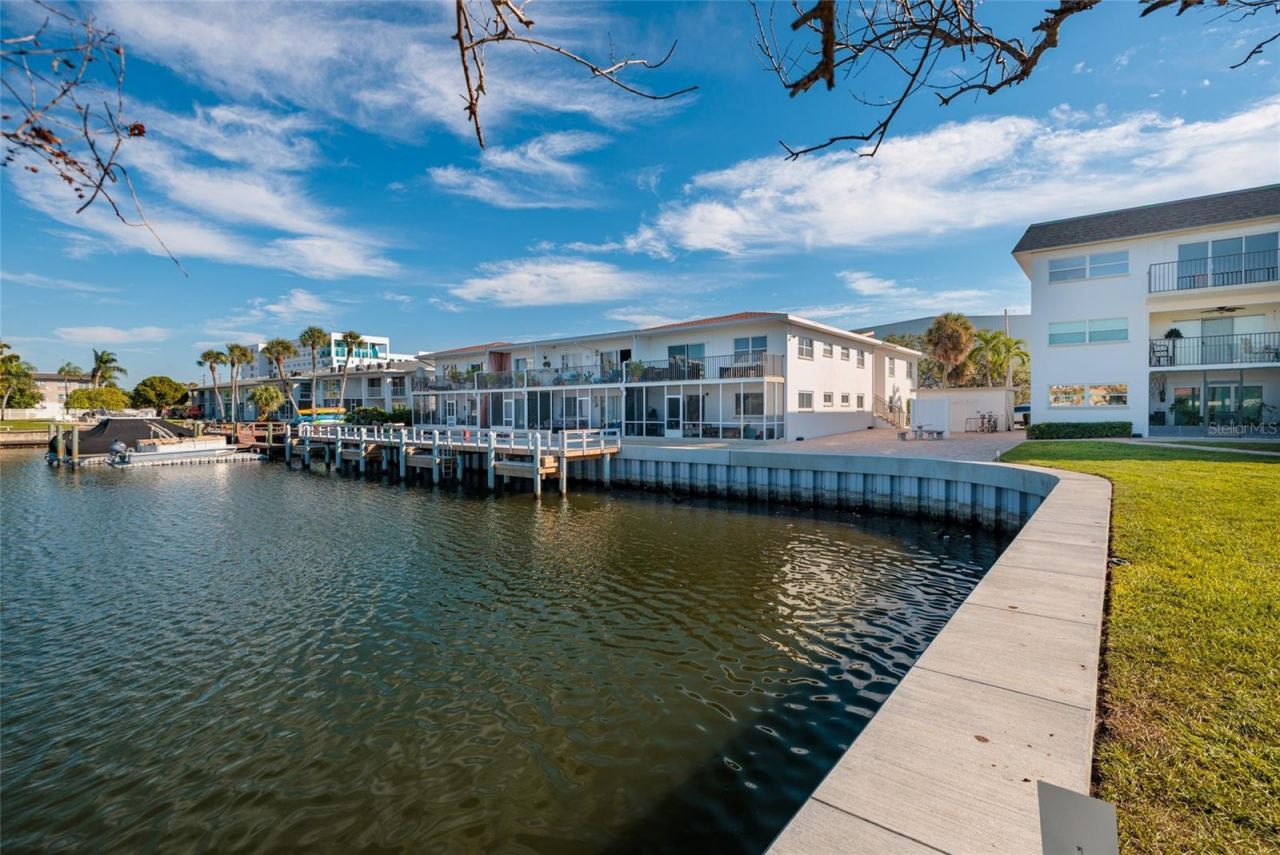 3789 46th Avenue S, Unit 101, Saint Petersburg, FL 33711 Photo