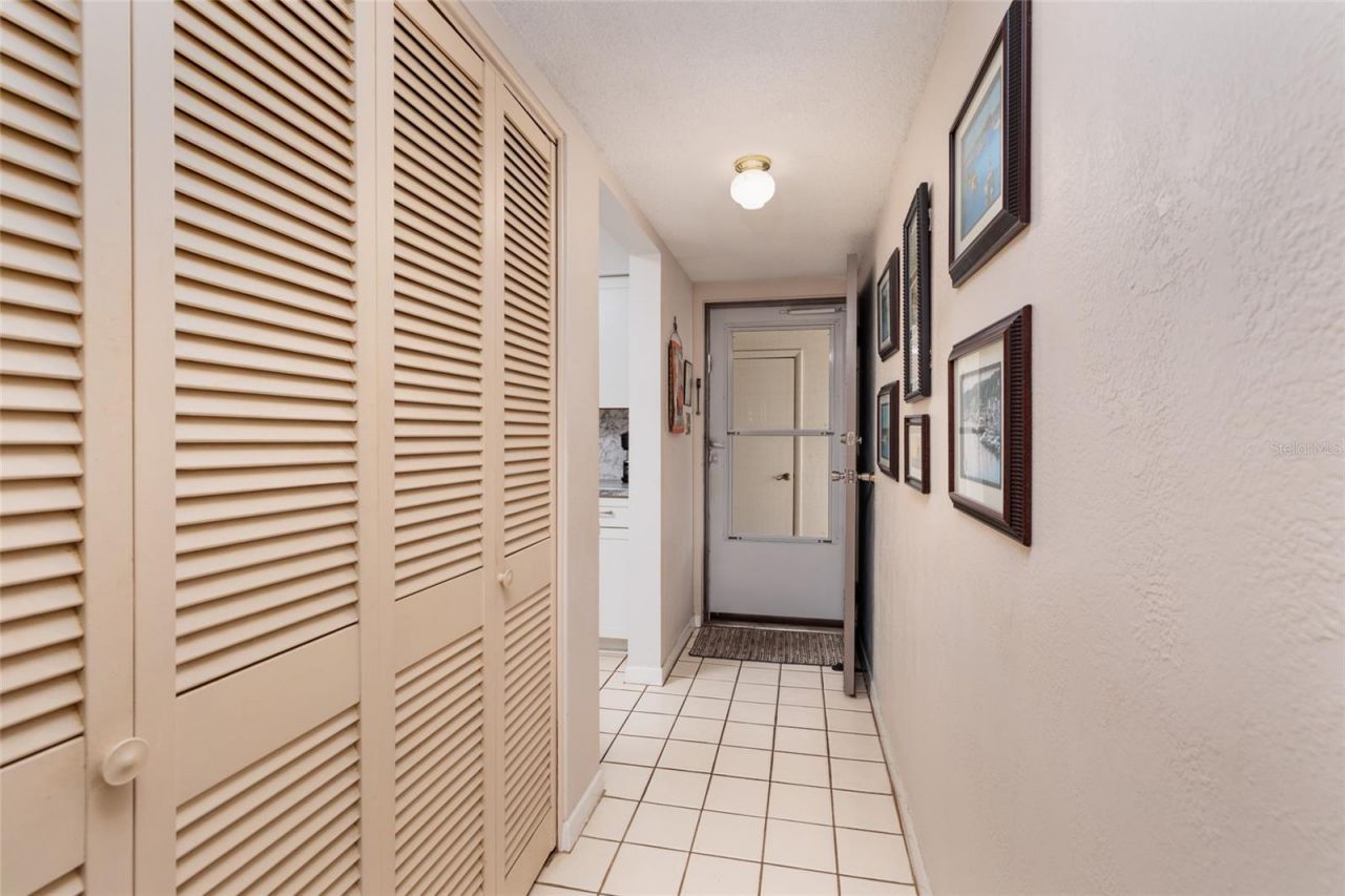 3789 46th Avenue S, Unit 101, Saint Petersburg, FL 33711 Photo