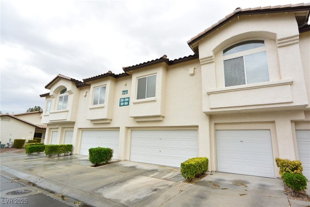 7211 Indian Creek Lane, Unit 203, Las Vegas, NV 89149 Main Photo