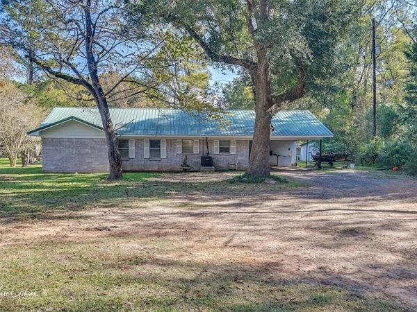 135 Poverty Point, Doyline, LA 71023