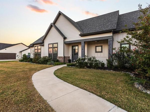 96 Stockton Drive, Van Alstyne, TX 75495