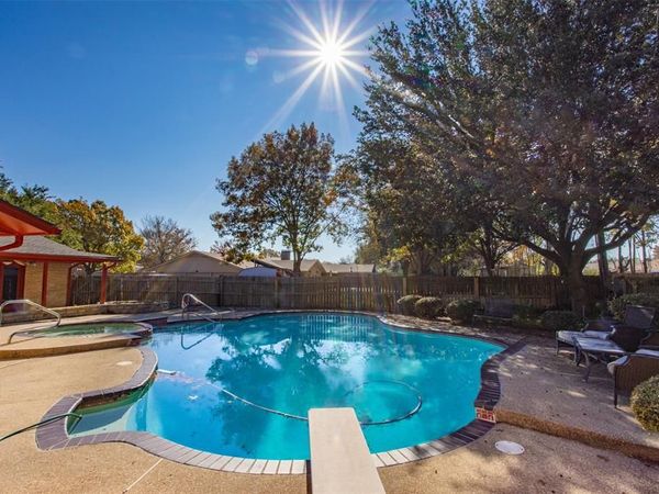 417 Willow Way, Gainesville, TX 76240