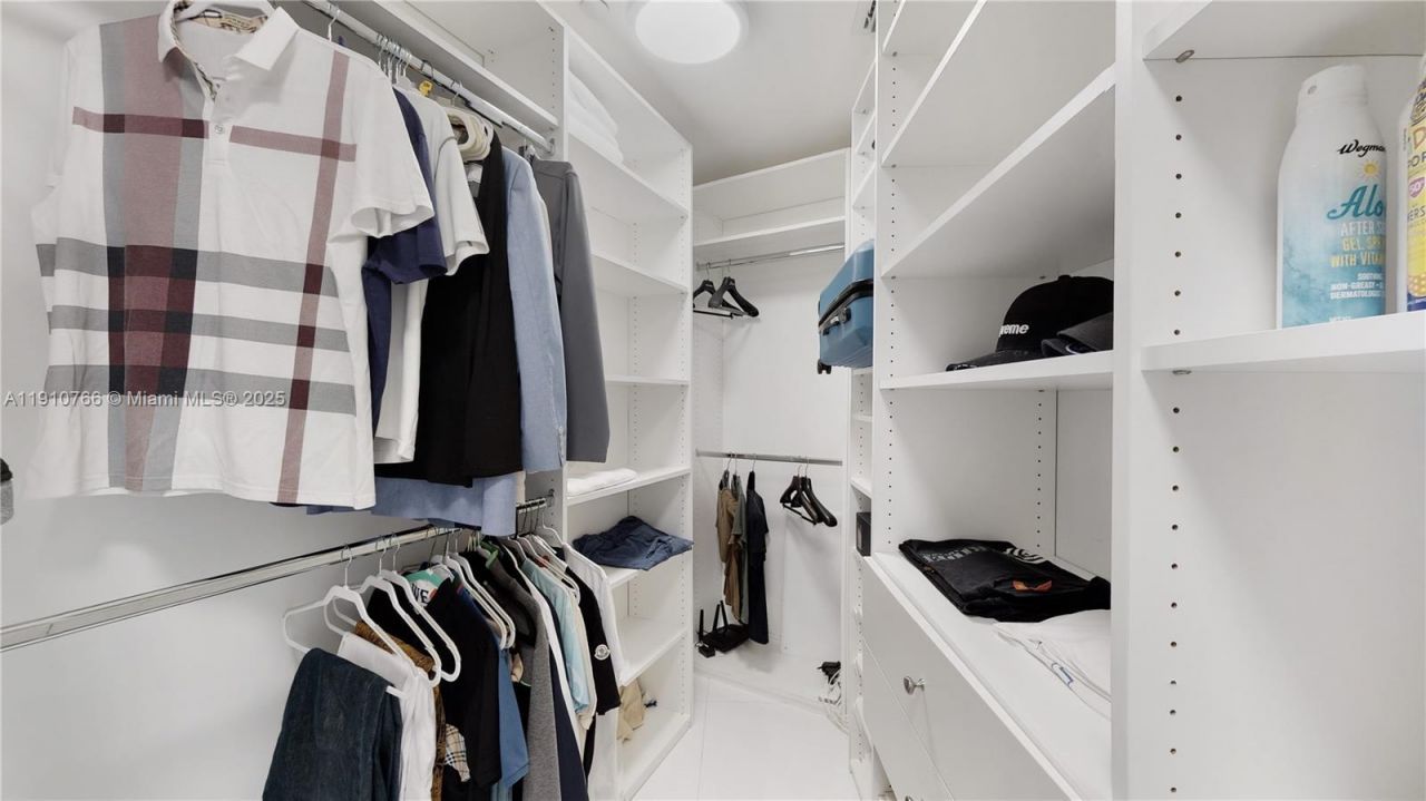 15811 Collins Ave, Unit 504, Sunny Isles Beach, FL 33160 Photo