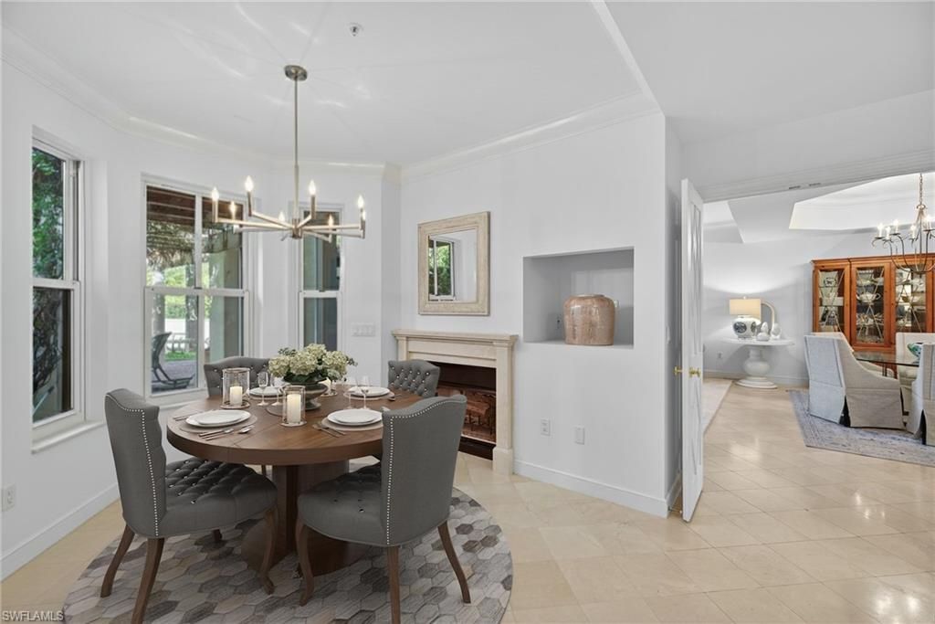 4021 Gulf Shore Blvd N, Unit V19, Naples, FL 34103 Photo