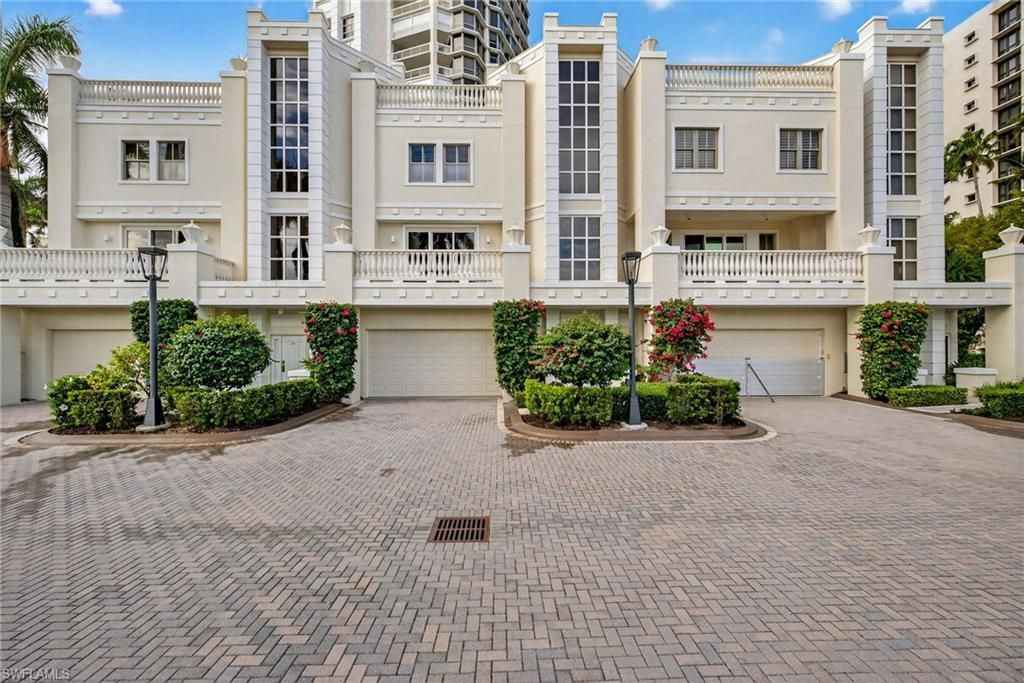 4021 Gulf Shore Blvd N, Unit V19, Naples, FL 34103 Photo