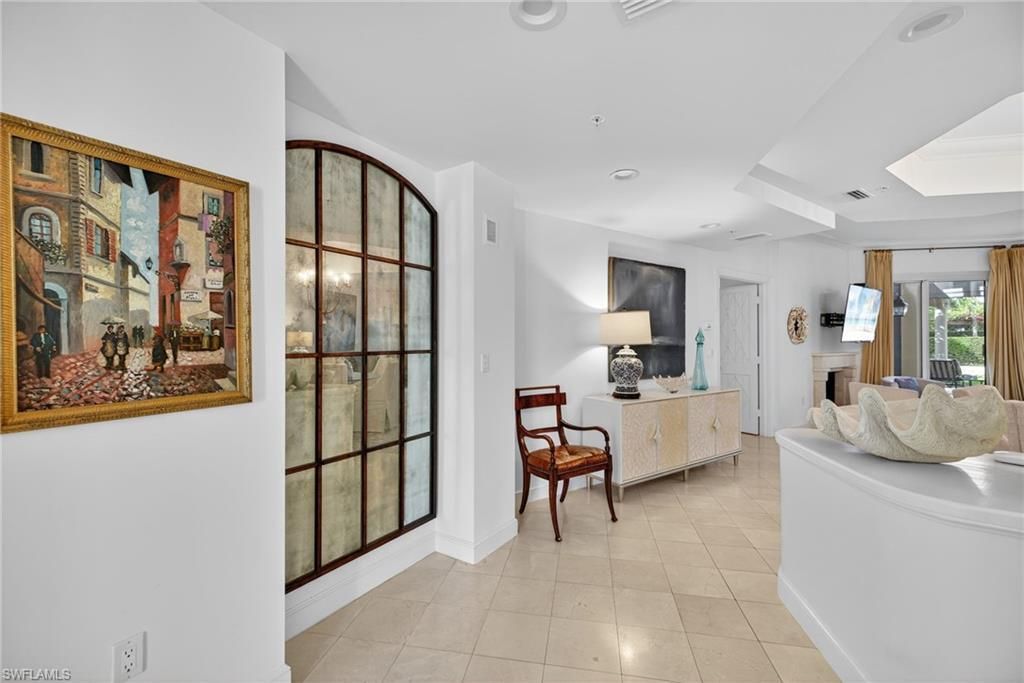 4021 Gulf Shore Blvd N, Unit V19, Naples, FL 34103 Photo