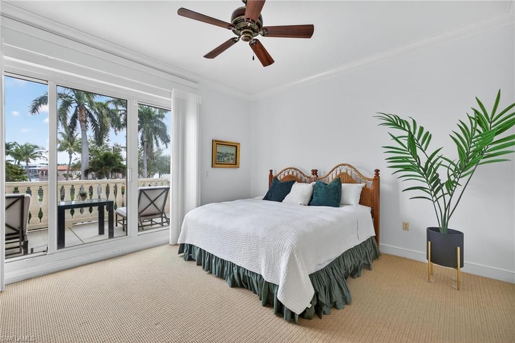 4021 Gulf Shore Blvd N, Unit V19, Naples, FL 34103 Photo