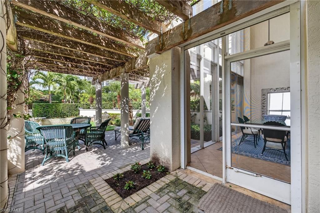 4021 Gulf Shore Blvd N, Unit V19, Naples, FL 34103 Photo