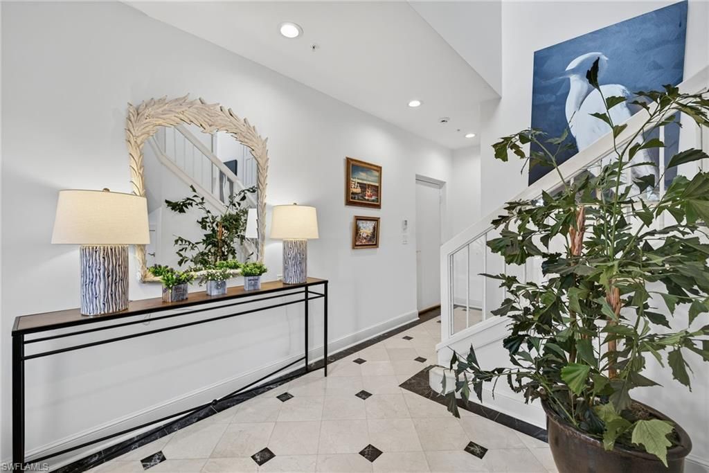 4021 Gulf Shore Blvd N, Unit V19, Naples, FL 34103 Photo