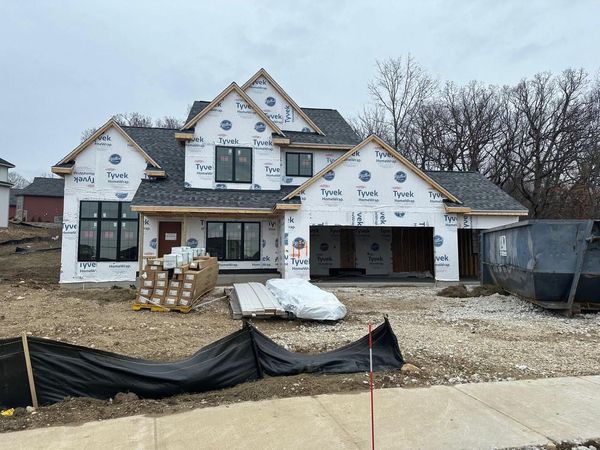 114 Retzer View COURT, Waukesha, WI 53188