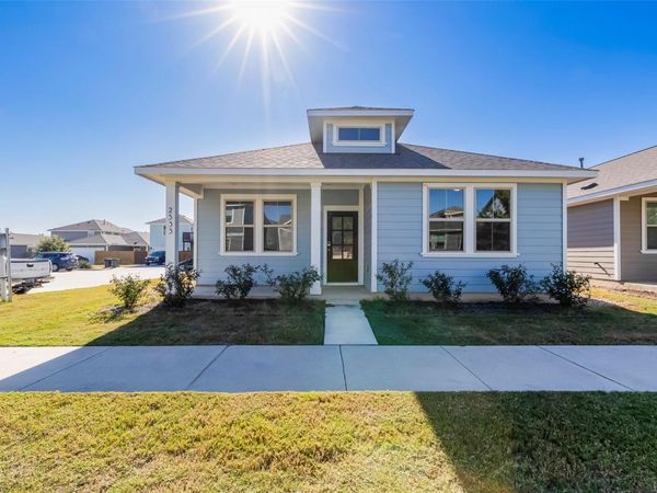 2533 Pecan Island DR, Leander, TX 78641